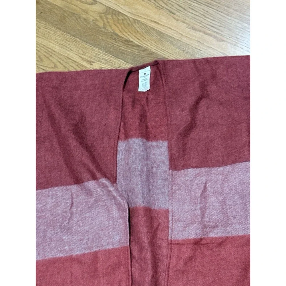 Woolrich Plaid Poncho Cape One Size Burgundy Red Blanket Wrap Shawl Fringe